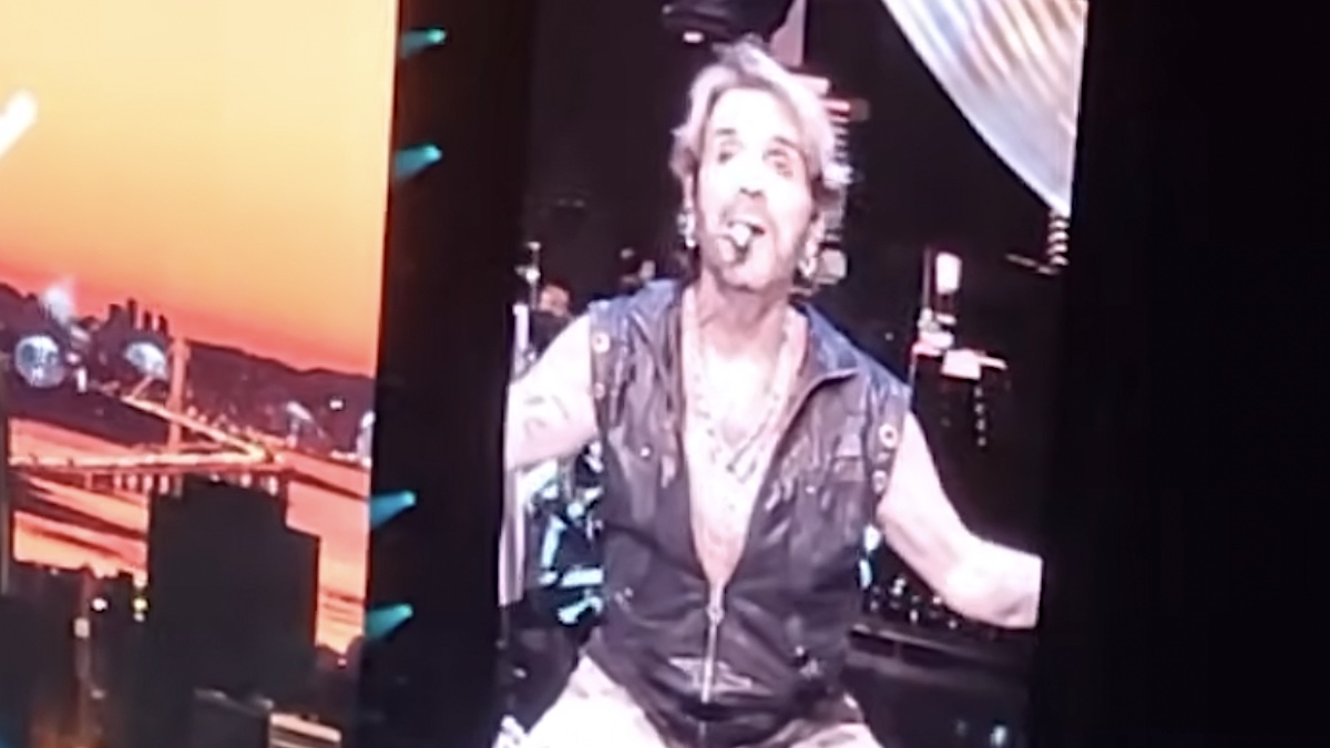 Deen Castronovo Rocks On With Journey Just Days After Health Scare