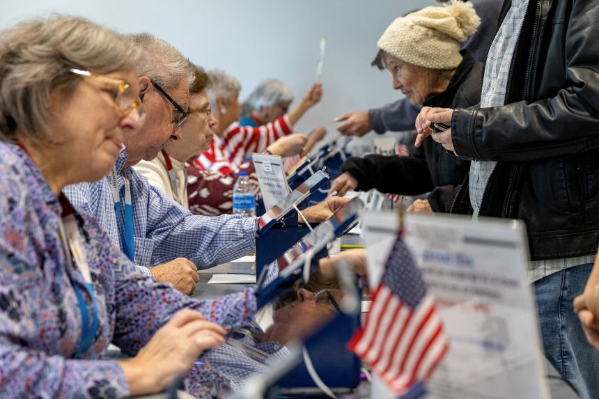 Democrats somehow still ahead despite being Democrats apparently