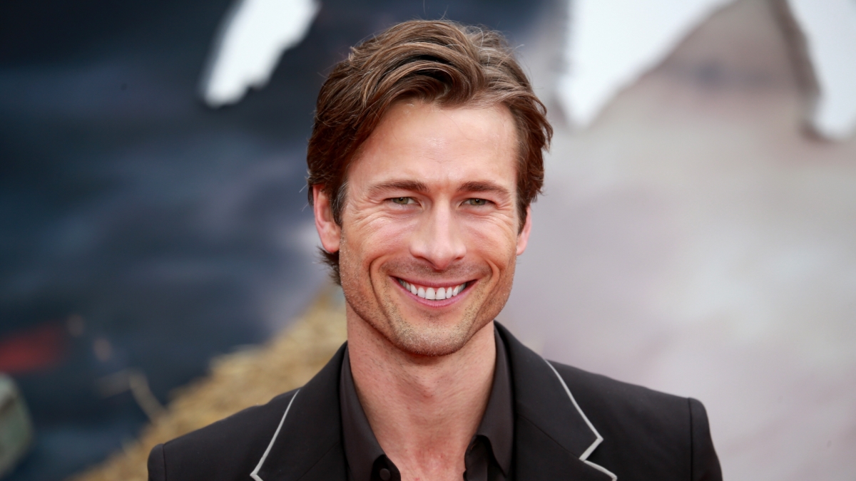 Glen Powell Says Politics Divide People Right Now