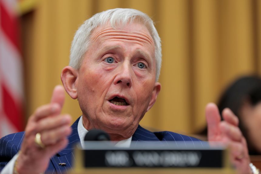 GOP Faces Voter Wrath in Midterm Homestretch Surprise