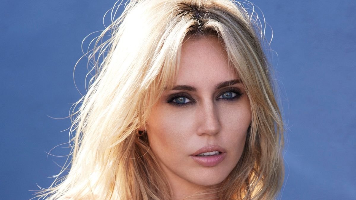 Miley Cyrus Album Plummets After Historic Number One Debut