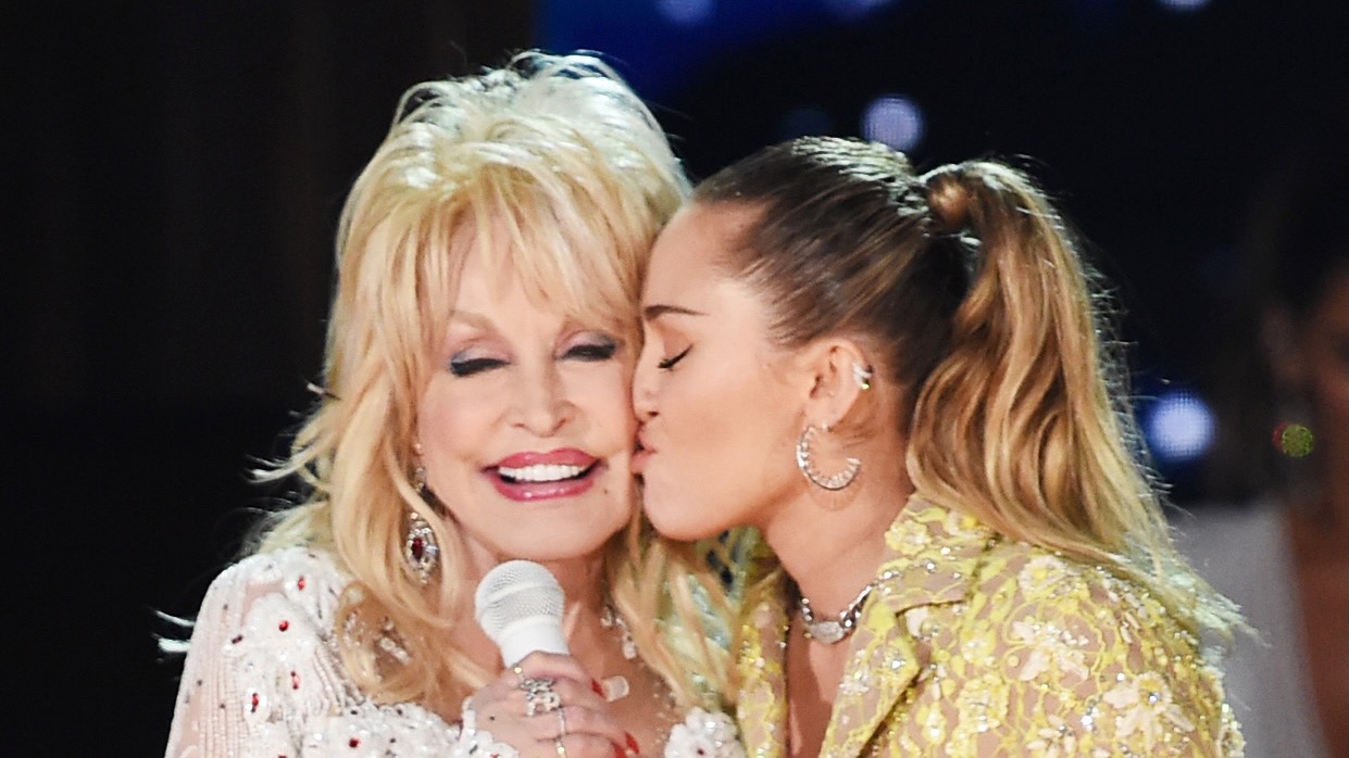 Miley Cyrus Honors Dolly Parton at Hollywood Bowl Concert Return