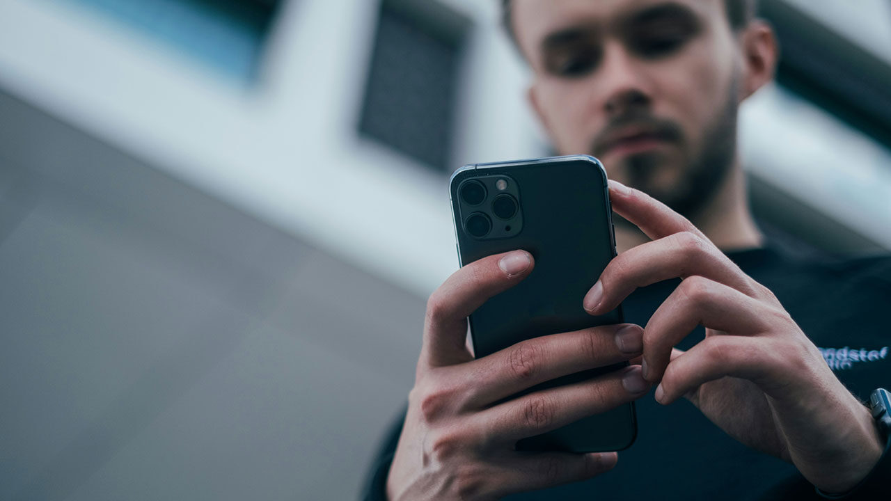 Mobile Gaming Accounts Now Need Bodyguards Apparently Not