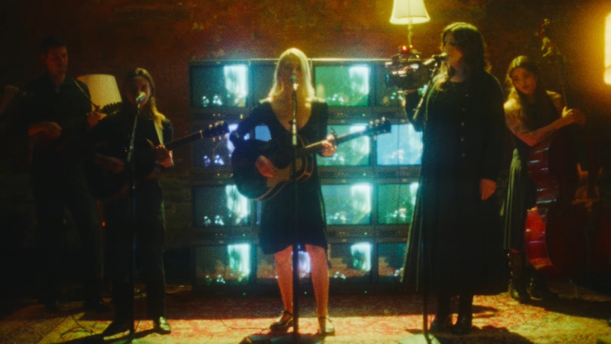 Phoebe Bridgers Joins Boygenius at Cherry Lane Theatre Series