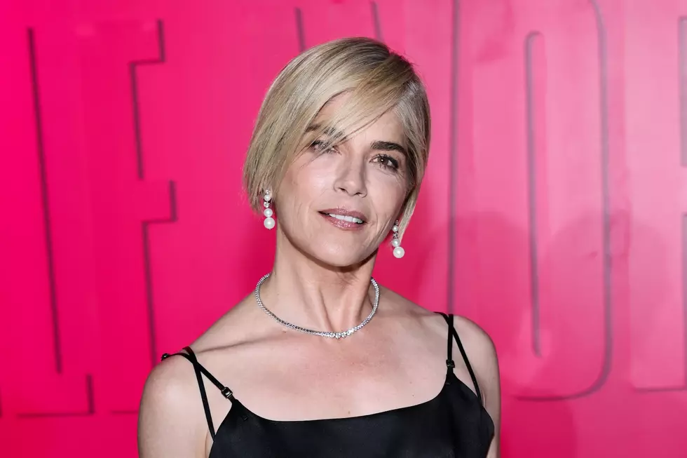 Selma Blair Arrested Because Even Celebrities Can Have Bad Flights Apparently