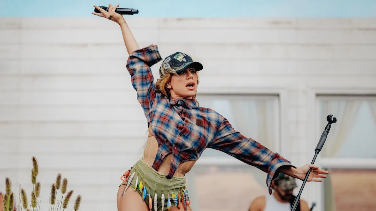 Slayyyter Drops New Single Ahead Of Album Release