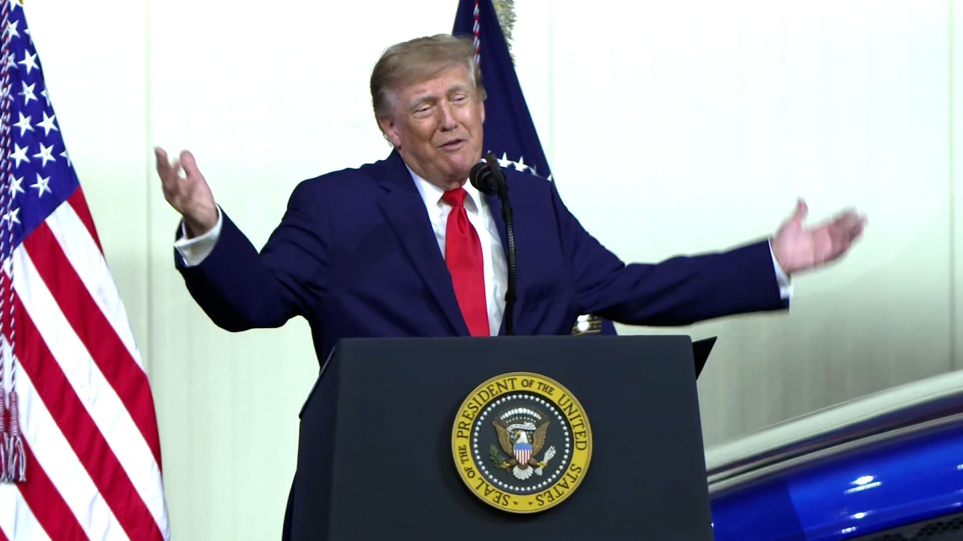 Trump Lovingly Roasts Paxton as Total Pain