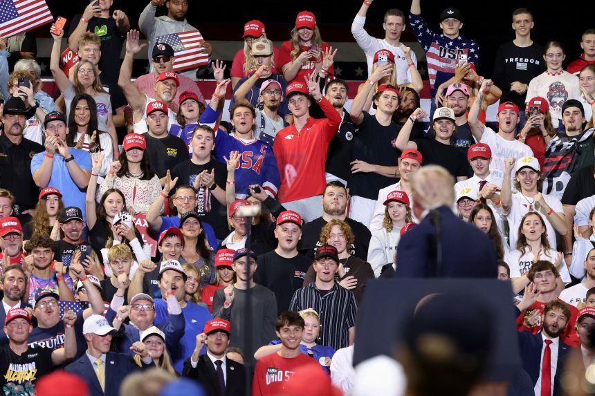 Trump Rallies Ohio With signature Blend of Chaos and Desperation